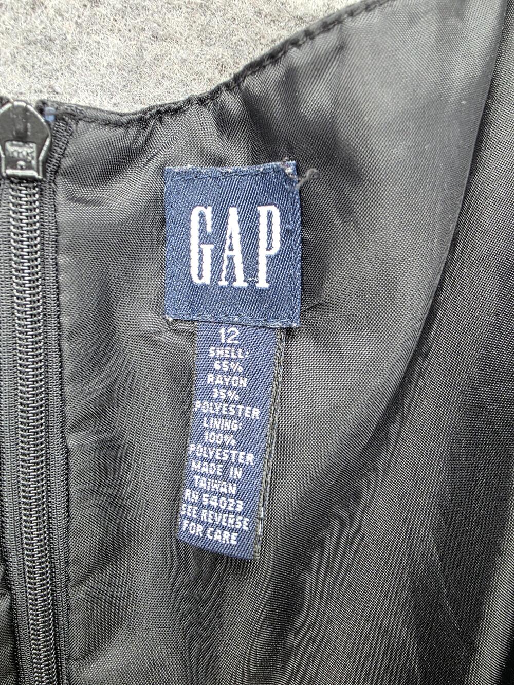 GAP Dress Womens 12 Black Slip Sheath Scoop Neck Strappy Lined Embroidered - Picture 5 of 6